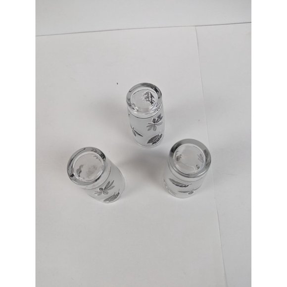 Set of 3 Vintage Libbey Silver Leaf Frosted Glasses 3 7/8" by 1 7/8" - Picture 6 of 8